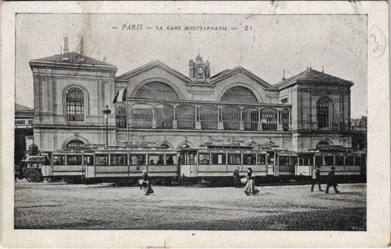 Carte postale ancienne La Gare Montparnasse à Paris 6e