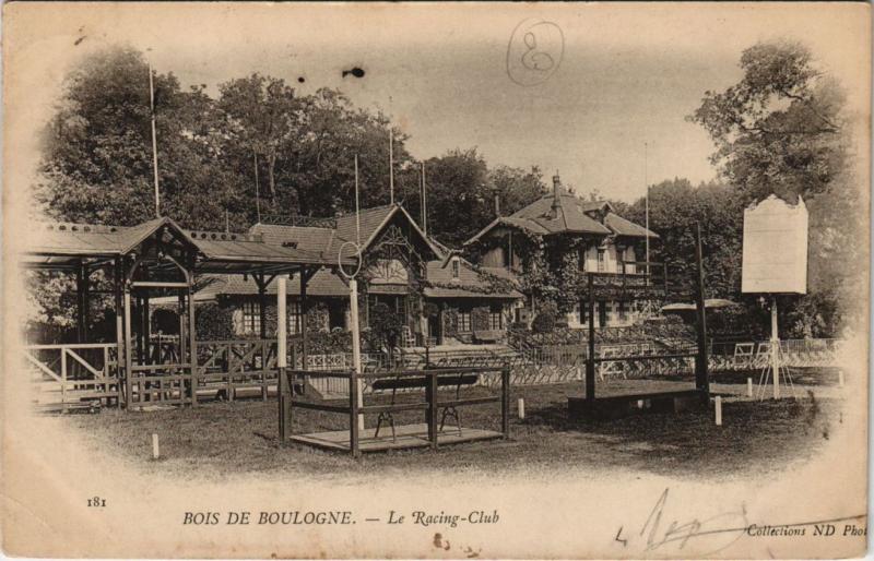 Carte postale ancienne Bois de Boulogne - Le Racing-Club à Paris 16e