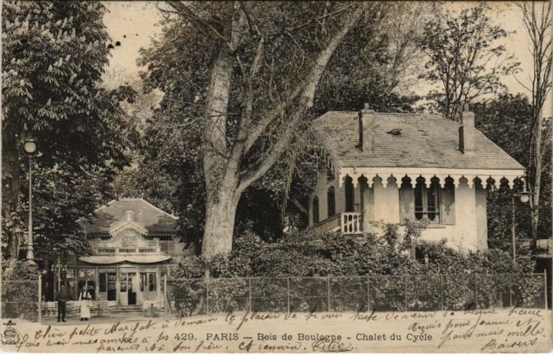 Carte postale ancienne Bois de Boulogne - Chalet du Cycle à Paris 16e