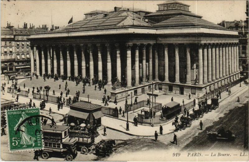 Carte postale ancienne Paris 2e - La Bourse à Paris 2e