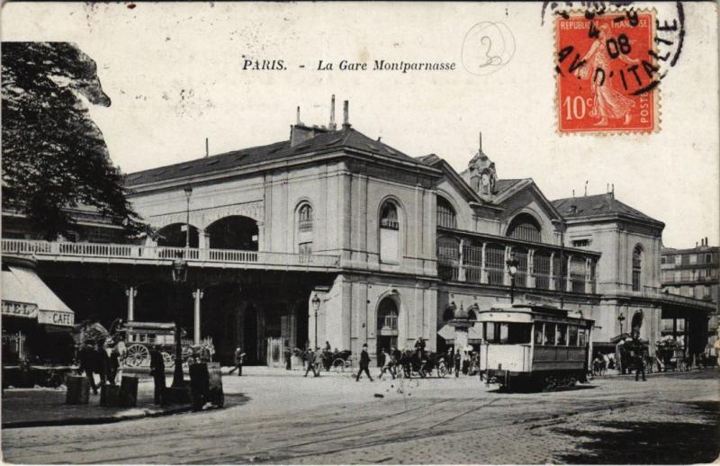 Carte postale ancienne La Gare Montparnasse à Paris 14e
