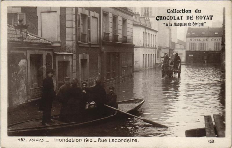 Carte postale ancienne Inondations 1910 - Rue Lacordaire à Paris 15e
