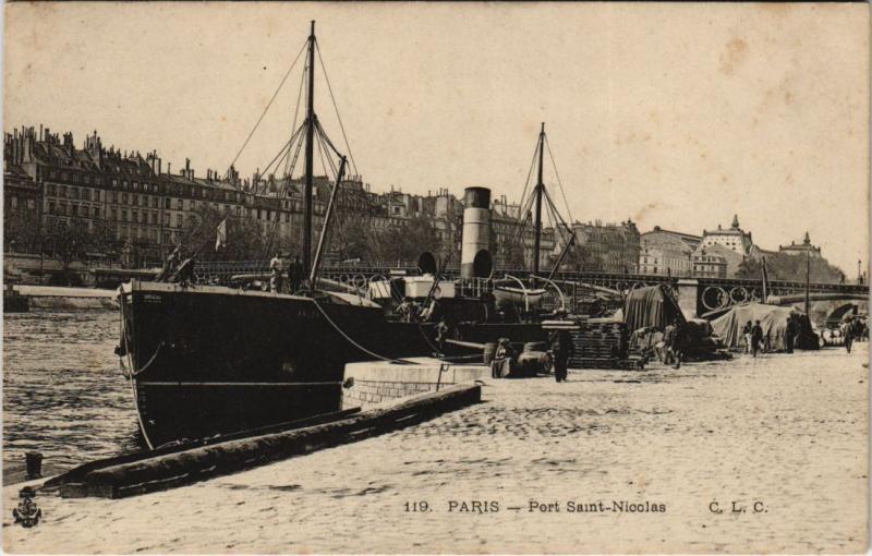 Carte postale ancienne Paris 1e - Port Saint Nicolas à Paris 1er