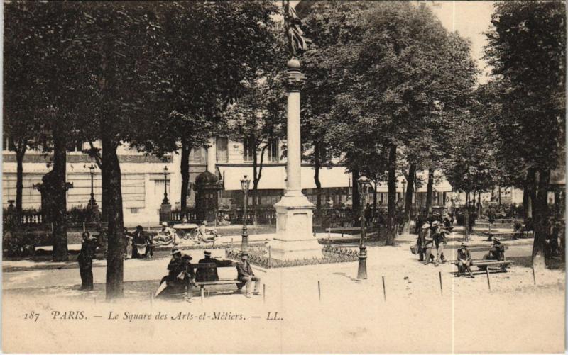 Carte postale ancienne Paris 3e - Le Square des Arts-et-Métiers à Paris 3e