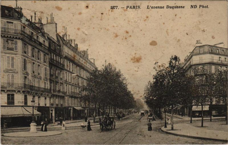 Carte postale ancienne Paris 7e - 1877. L'avenue Duquesne à Paris 7e
