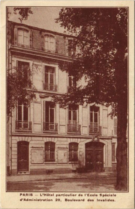 Carte postale ancienne Paris 7e - L'Hôtel particulier de l'Ecole Spéciale d'Admin. à Paris 7e