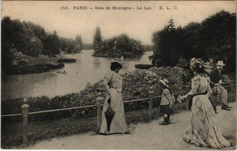 Carte postale ancienne Bois de Boulogne - Le Lac à Paris 16e