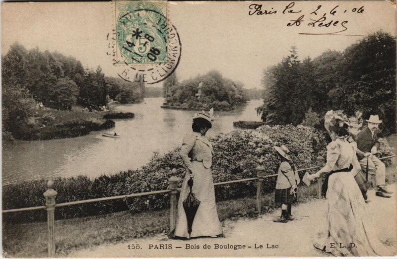 Carte postale ancienne Bois de Boulogne - Le Lac à Paris 16e
