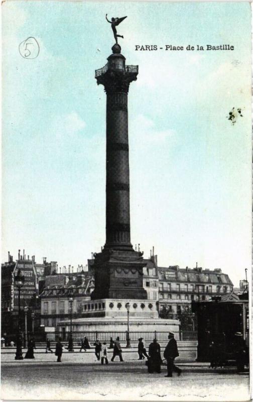 Carte postale ancienne Paris 12e - Place de la Bastille à Paris 12e
