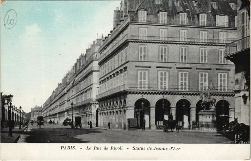 Carte postale ancienne Paris 4e - Rue de Rivoli à Paris 4e