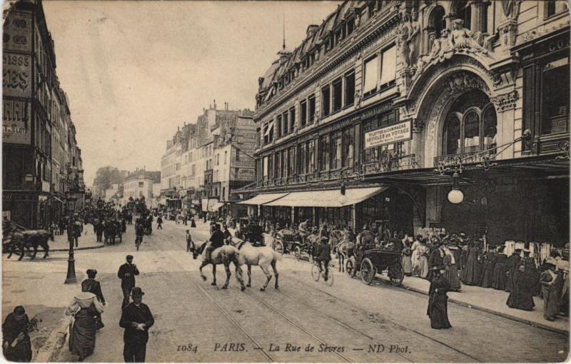 Carte postale ancienne Paris - La Rue de Sévres à Paris
