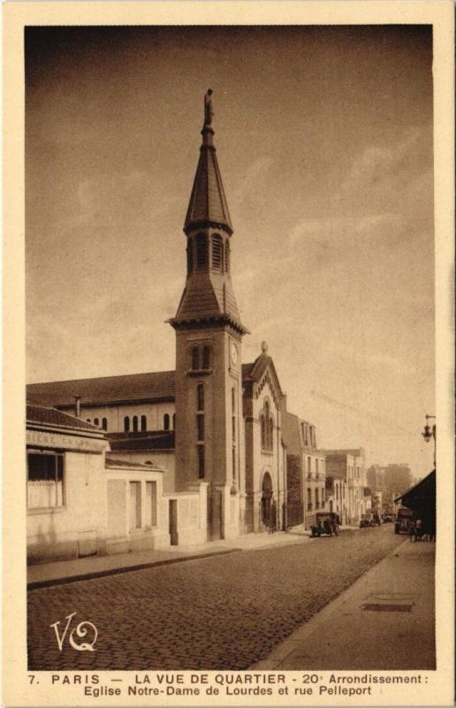 Carte postale ancienne Eglise Notre-Dame de Lourdes et Rue Pelleport à Paris 20e