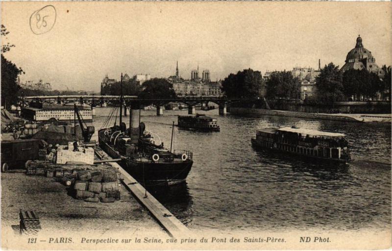 Carte postale ancienne Paris 1e - Perspective sur la Seine à Paris 1er