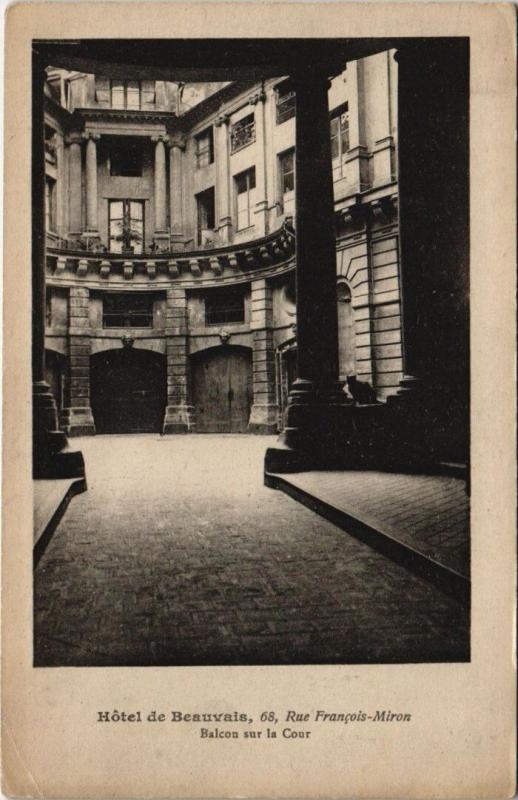 Carte postale ancienne Paris 4e - Hotel de Beauvais, 68, Rue Francois-Miron à Paris 4e