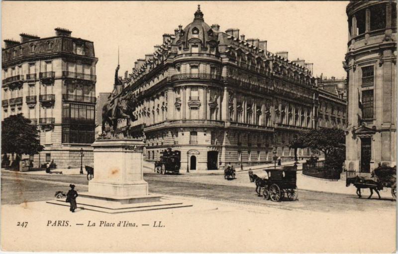 Carte postale ancienne La Place d'Iéna à Paris 16e