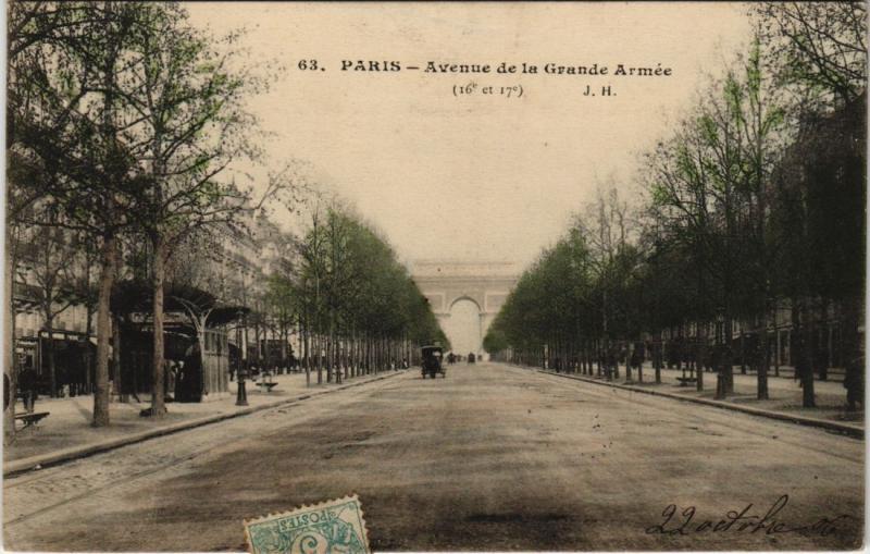 Carte postale ancienne Avenue de la Grande Armée à Paris 16e