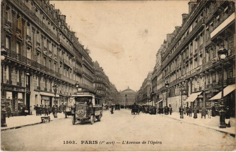 Carte postale ancienne Paris 1e - Avenue de la Opéra à Paris 1er