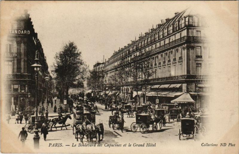 Carte postale ancienne Paris 2e - Le Boulevards des Capucines à Paris 2e