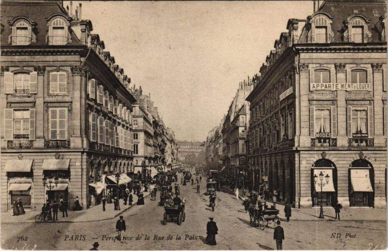 Carte postale ancienne Paris 2e - Perspective de la Rue de la Paix à Paris 2e