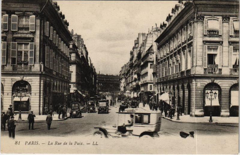 Carte postale ancienne Paris 2e - La Rue de la Paix à Paris 2e