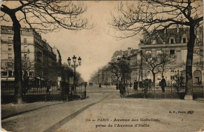Carte postale ancienne Paris 5e - Avenue des Gobelins prise de l'Avenue d'Italie à Paris 5e