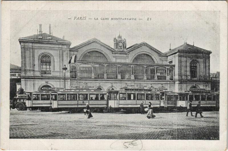 Carte postale ancienne La Gare Montparnasse à Paris 6e