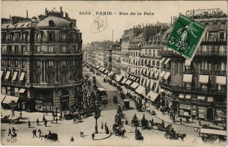 Carte postale ancienne Paris 2e - La rue de la Paix à Paris 2e