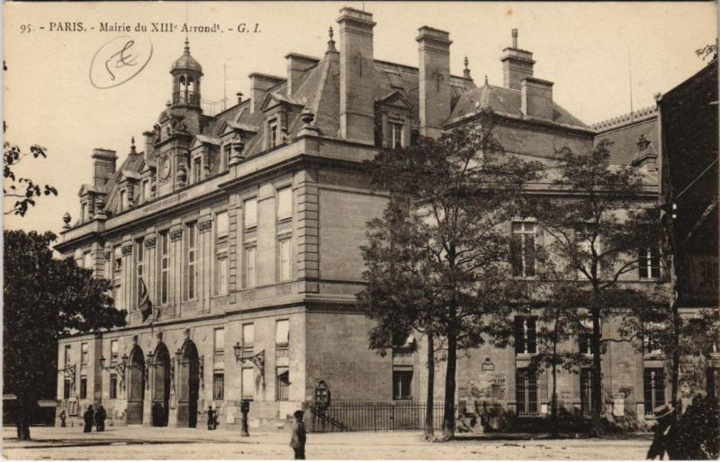 Carte postale ancienne Paris 13e - 95. Mairie du Xiii Arrond à Paris 13e
