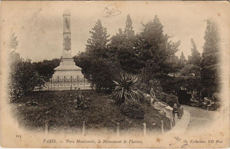 Carte postale ancienne Parc Montsouris, le Monument de Flatters à Paris 14e