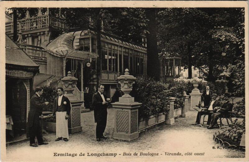 Carte postale ancienne Ermitage de Longchamp - Bois de Boulogne - Véranda, côté ouest à Paris 16e