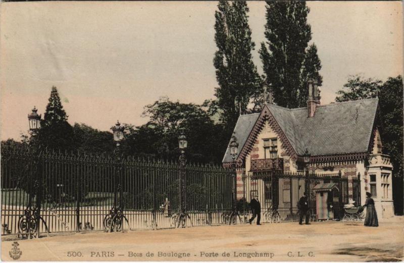 Carte postale ancienne Bois de Boulogne - Porte de Longchamp à Paris 16e