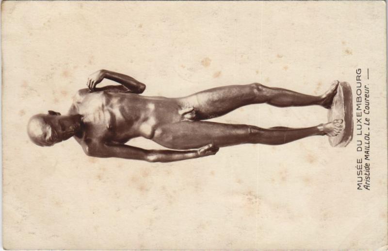 Carte postale ancienne Paris 6e Musée du Luxembourg Le Coureur