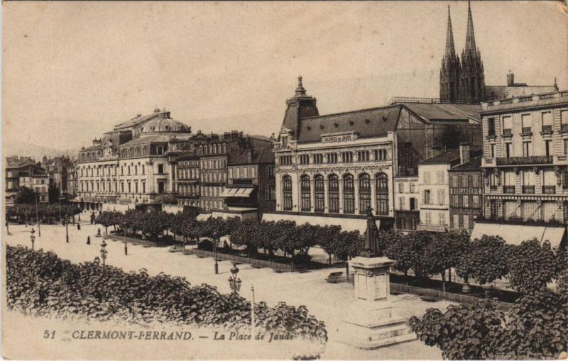 Carte postale ancienne Clermont Ferrand Place de Jaude à Clermont-Ferrand