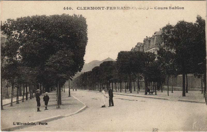 Carte postale ancienne Clermont Ferrand Cours Sablon à Clermont-Ferrand
