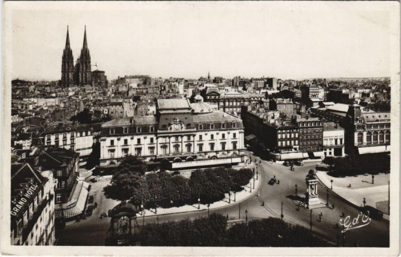 Carte postale ancienne Clermont Ferrand Place de Jaude à Clermont-Ferrand