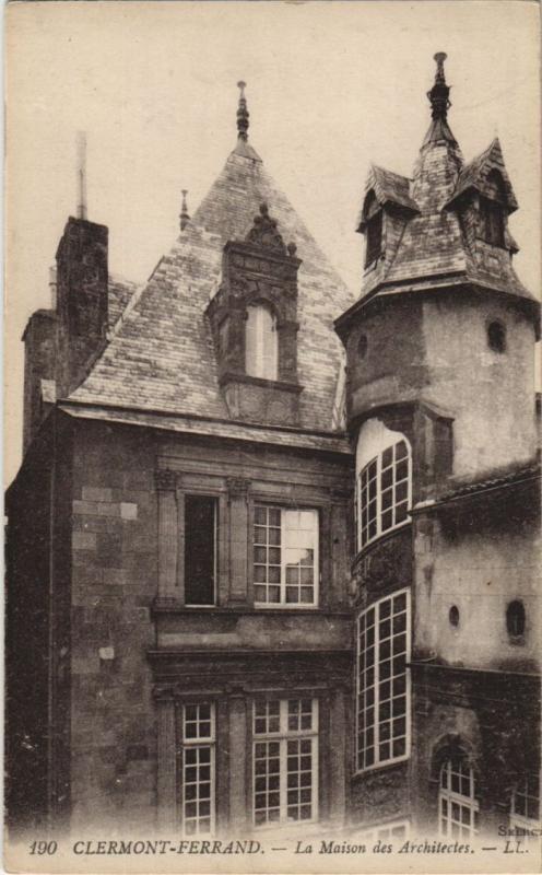 Carte postale ancienne Clermont Ferrand La Maison des Architectes à Clermont-Ferrand
