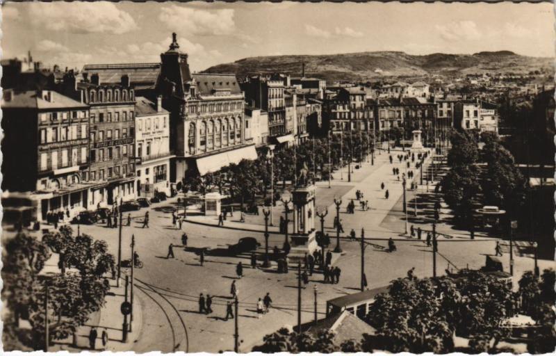 Carte postale ancienne Clermont Ferrand Place de Jaude à Clermont-Ferrand