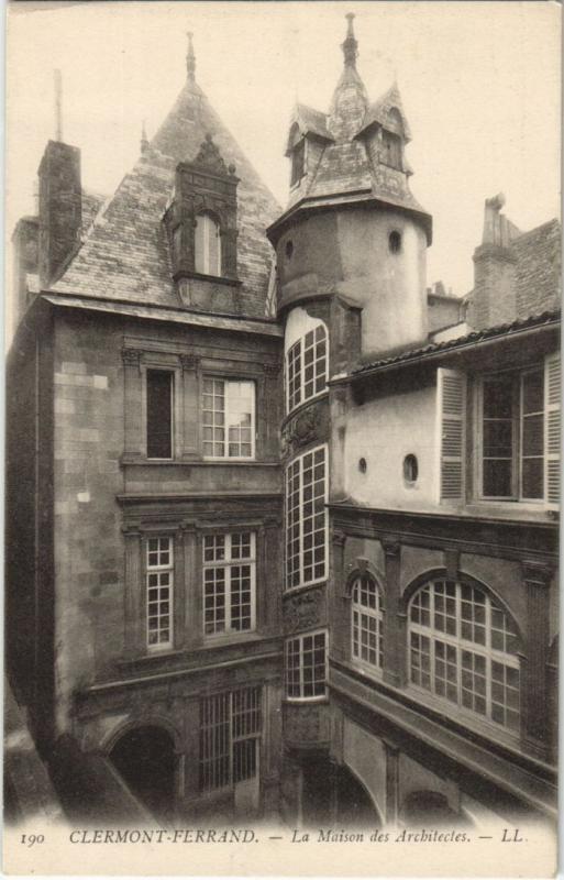 Carte postale ancienne Clermont Ferrand La Maison des Architectes à Clermont-Ferrand