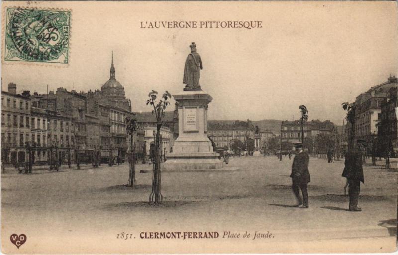 Carte postale ancienne Clermont Ferrand Place de Jaude à Clermont-Ferrand