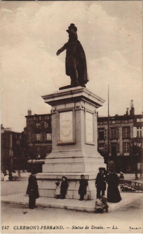 Carte postale ancienne Clermont Ferrand Statue de Desaix à Clermont-Ferrand