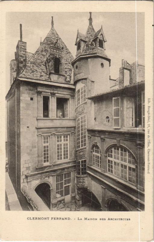 Carte postale ancienne Clermont Ferrand La Maison des Architectes à Clermont-Ferrand