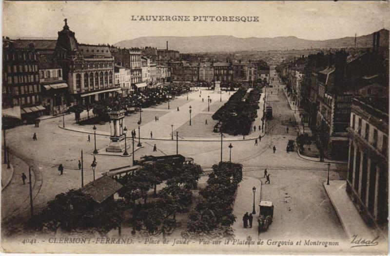 Carte postale ancienne Clermont Ferrand Place de Jaude à Clermont-Ferrand