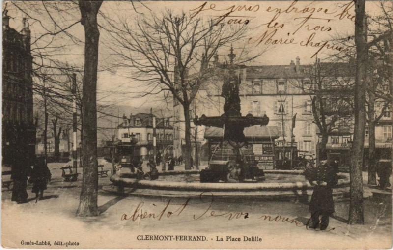 Carte postale ancienne Clermont Ferrand Place Delille à Clermont-Ferrand