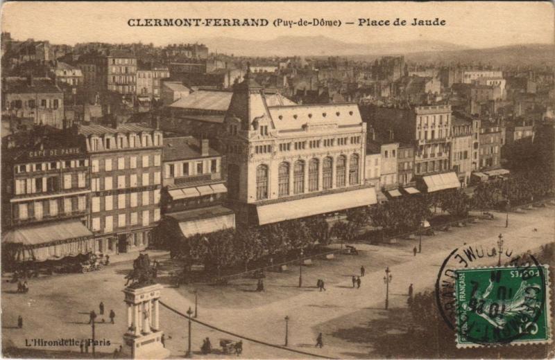 Carte postale ancienne Clermont Ferrand Place de Jaude à Clermont-Ferrand