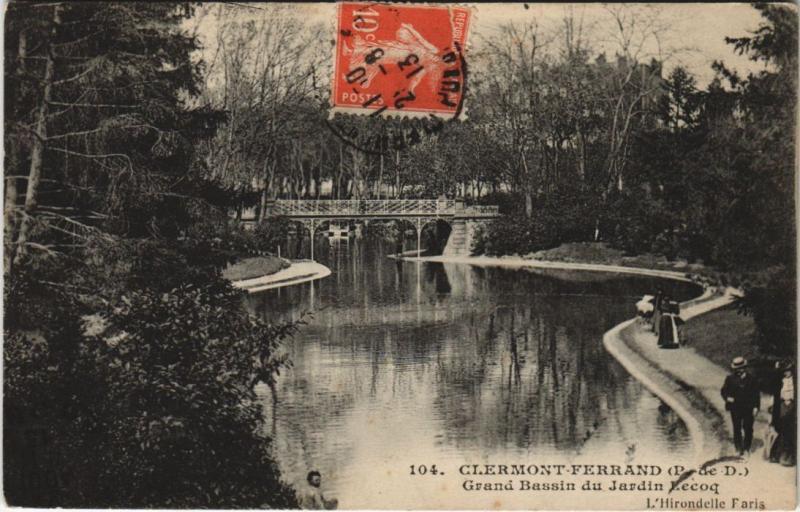Carte postale ancienne Clermont Ferrand Grand Bassin du Jardin Lecoq à Clermont-Ferrand