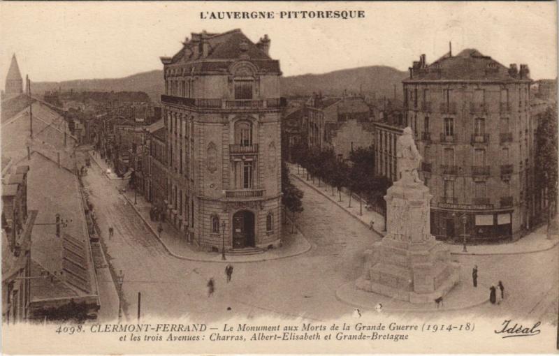 Carte postale ancienne Clermont Ferrand Monument aux Morts de la Grande Guerre à Clermont-Ferrand