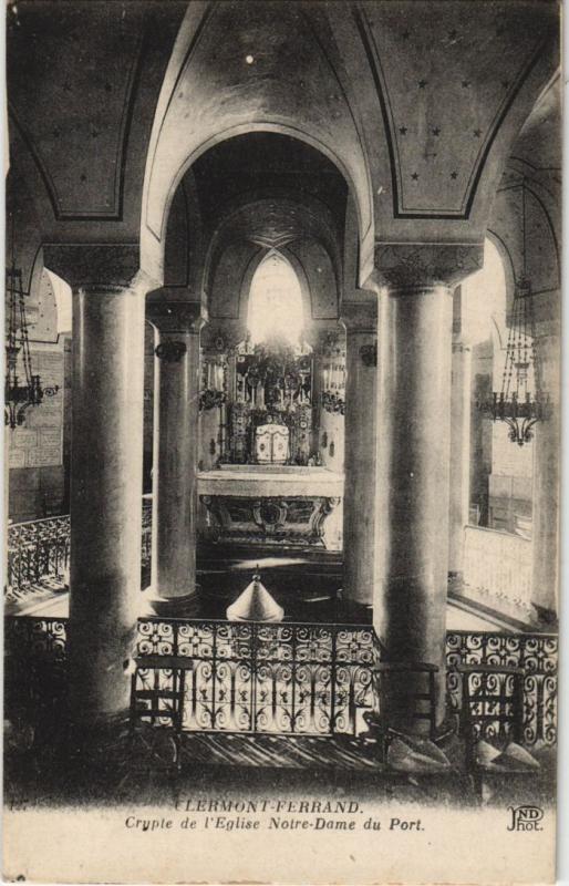 Carte postale ancienne Clermont Ferrand Crypte de l'Eglise Notre Dame du Port à Clermont-Ferrand