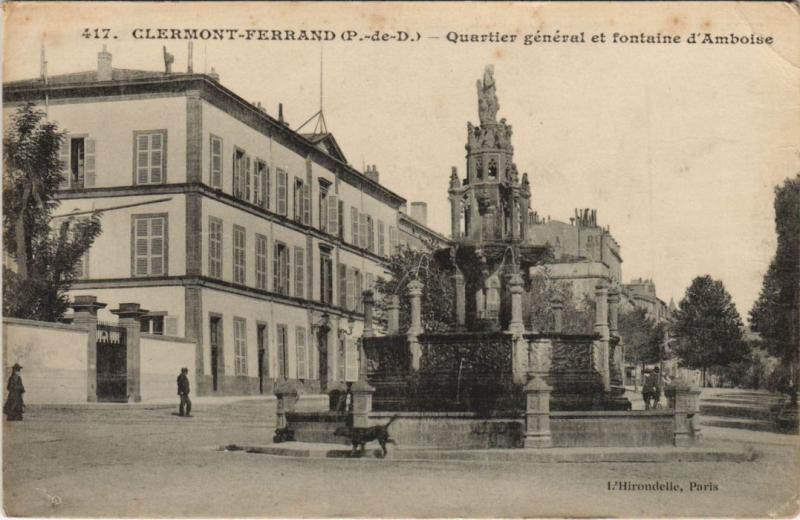 Carte postale ancienne Clermont Ferrand Quartier general et Fontaine d'Amboise à Clermont-Ferrand