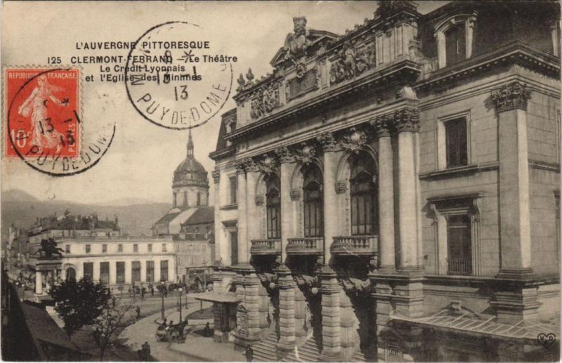 Carte postale ancienne Clermont Ferrand Le Theatre et le Boulevard Desaix à Clermont-Ferrand