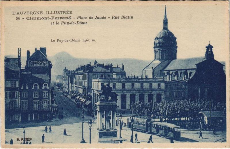 Carte postale ancienne Clermont Ferrand Place de Jaude à Clermont-Ferrand